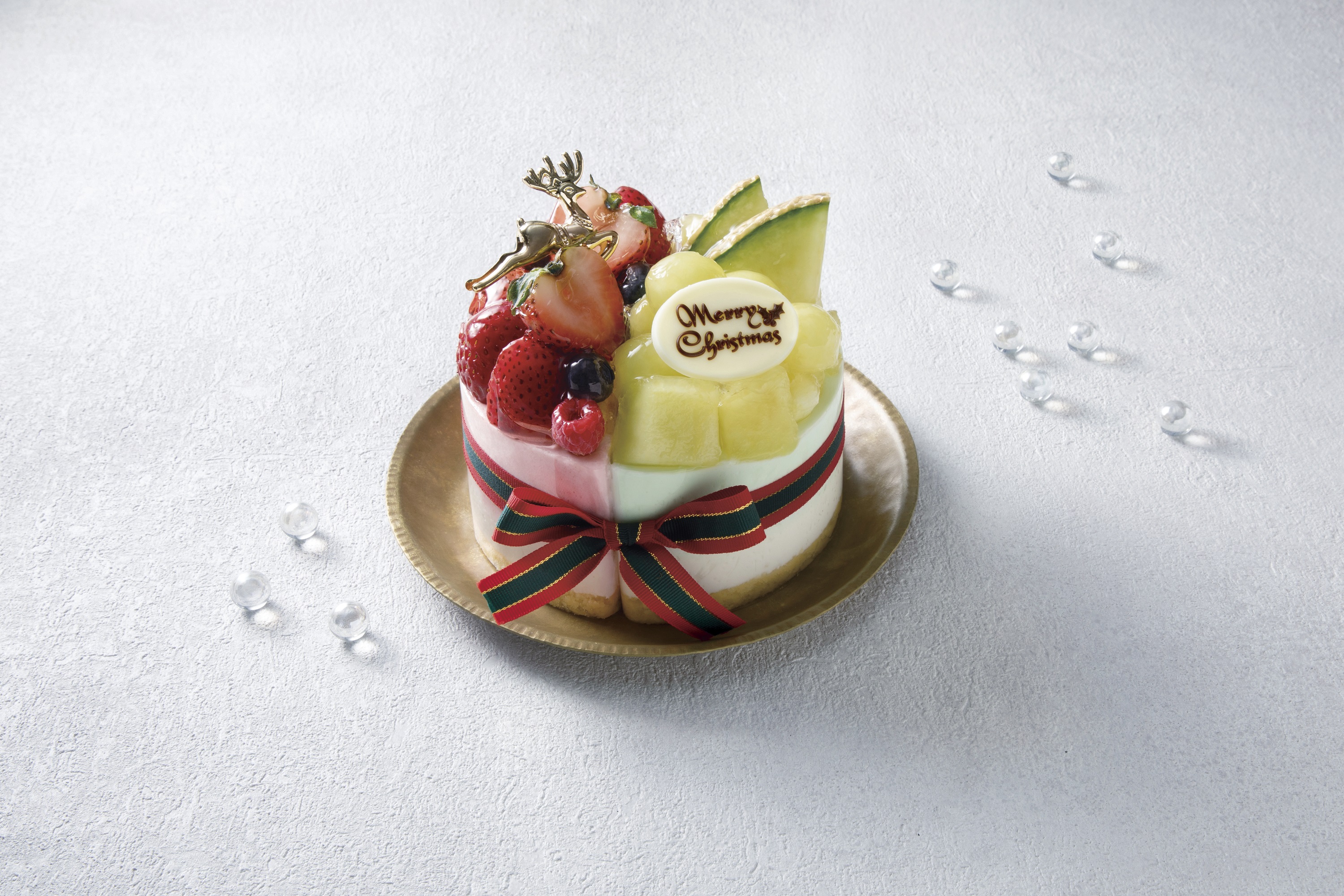 エキュート品川 Twitter પર おすすめクリスマスケーキ 京橋千疋屋 のクリスマスケーキ ネット予約は15日まで 丁寧に選び抜いたメロンやいちごを贅沢に使用したこだわりの逸品揃いです フレッシュなフルーツをたっぷり使った千疋屋ならではのケーキを