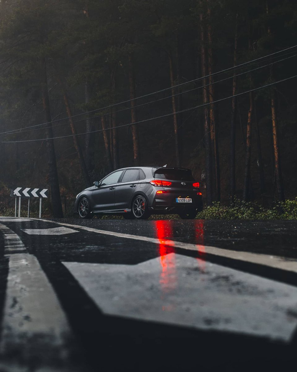 8000vueltas's tweet photo. Uno de esos coches que van pidiendo guerra. Próximamente os contaremos nuestro veredicto de la prueba en https://t.co/h1w3f5SNcb , ¿Qué os parece a vosotros?
@hyundaiesp
@hyundai_n_worldwide
🔥 Fotones de @fcarvajal89 🔥
#hyundaii30n #projectc #i30nprojectc https://t.co/TL1icPJSWG