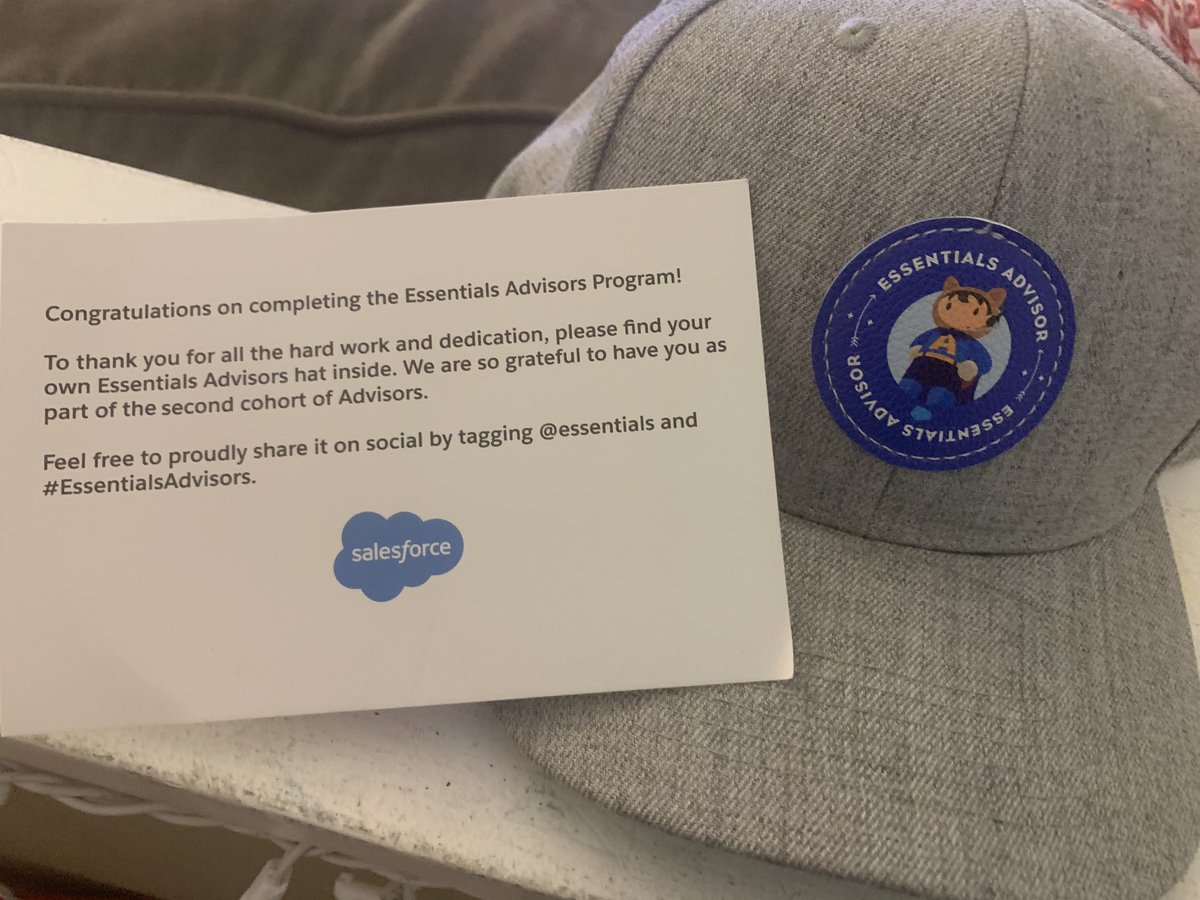 RichAlava's tweet photo. Much thanks to @CDKeohane and the @essentials team for the thoughtful gift!...#Ohana #EssentialsAdvisors https://t.co/gZ0tMM5Y31