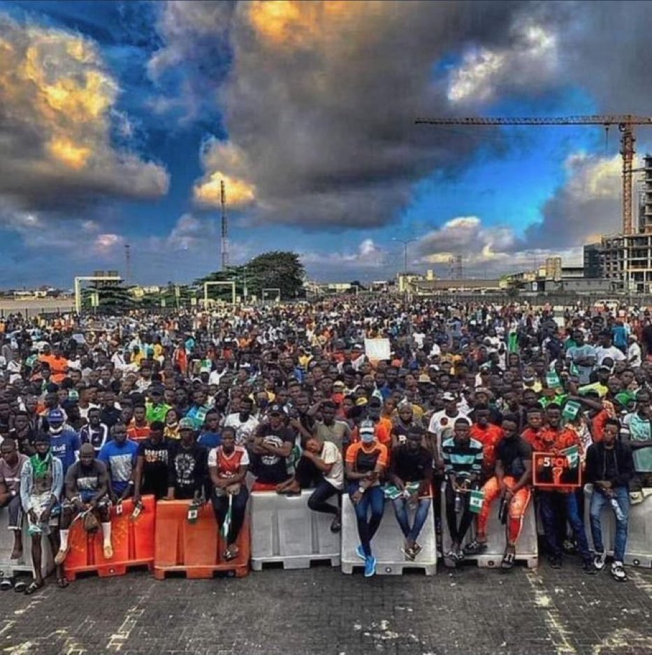 EjioforEdith3's tweet photo. We shall never forget 20/10/20. Justice must prevail. #EndSARS https://t.co/dNK1PMEdFA