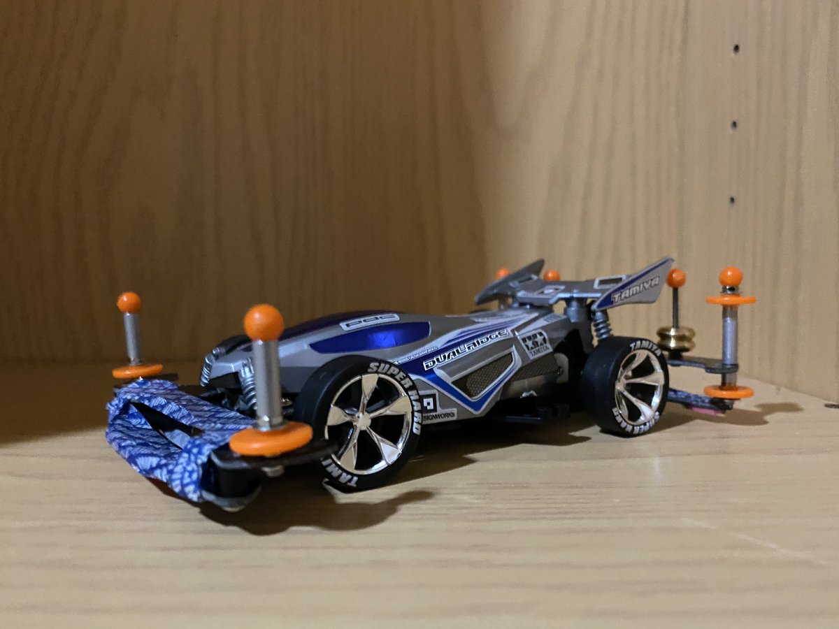 kaizou_tomica's tweet image. ミニ四駆カスタム
VZシャーシファーストトライパーツセットに、ブレーキプレートつけたらカッコよくなった。‼️
#ミニ四駆カスタム　
#デュアルリッジ
#ファーストトライパーツセット