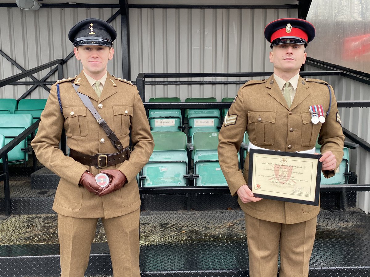 carley0481's tweet photo. Extremely proud of these 2 Permanent Staff from Anzio Company. Today Capt Clarke was awarded 3* HC coin & Cpl Tomaszewski was awarded a 1* Commendation. Both have gone above and beyond what is asked of them. ππ»ππΌ#ProudCSM #TeamAnzio @R_Signals @CO1PWRR https://t.co/yej3Rso7ev