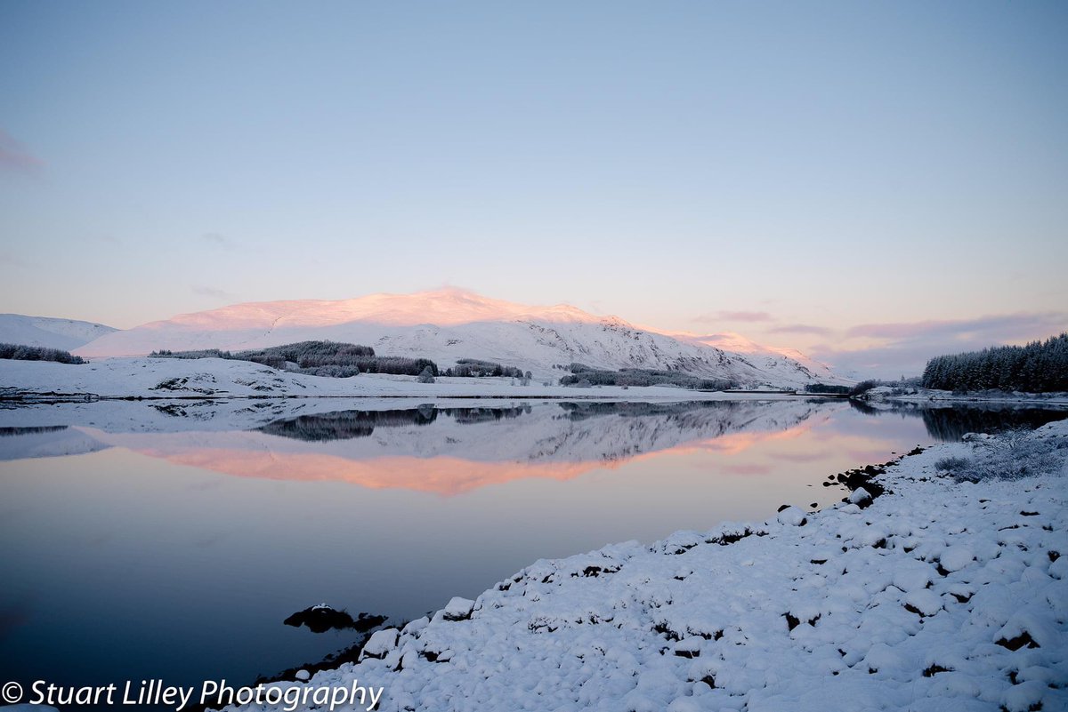 StuartLilleyPh1's tweet photo. Pastel sunset here on the Spey Reservoir this evening. #stuartlilleyphotography #scotland #cairngorms #sunset #sunsetphotography #photooftheday #mountains #nikon #snow #weather #waterscape #locallandscape https://t.co/0Ocf9dqweB