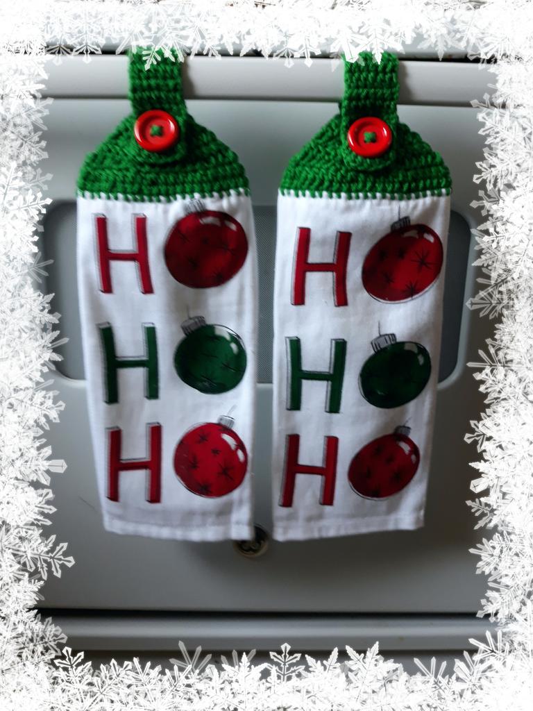 AmysPieces's tweet photo. Bring in the holidays with this adorable hanging towel set from my #etsy shop: Ho Ho Ho set of 2 Hanging Towels / Homemade / Kitchen Towels / Crocheted Topped / Hanging Dish Towels / Kitchen Decor / Kitchen Linens #hangingtowels #kitchentowels  #giftideas https://t.co/f5pb2dbMPo https://t.co/NV8geg3h8z