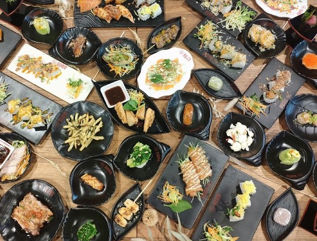 sumosushi88's tweet photo. Christmas is coming! Go to SUMO SUSHI &amp; GRILL Restaurant (662 Burke Rd, Camberwell VIC 3124) with your friends and families to enjoy over 100 yummy dishes. Booking in advance. (03) 8597 5516  Online: https://t.co/Epu7acKNYu https://t.co/XmunKcCNxt