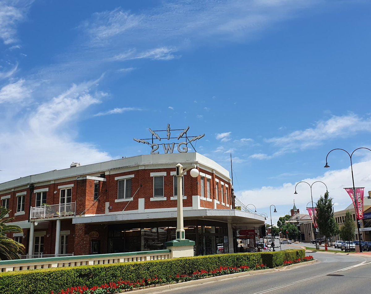 M_McCormackMP's tweet photo. The iconic #2WG sign is back lighting up #WaggaWagga's skyline for the first time in 30 years.
The sign overlooking Fitzmaurice St has been restored to its former glory thanks to volunteers & a @WaggaCouncil heritage grant.
It will bring back 'Hits & Memories' for many locals. https://t.co/R49JrEwLA8