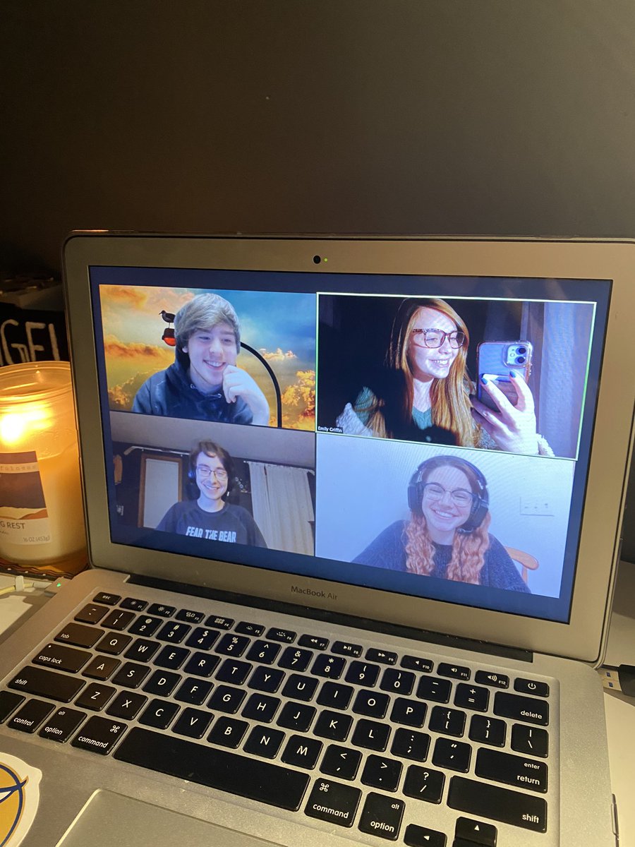 emilyyypeyton's tweet photo. Working hard to finish out this semester strong with the other members of the @7secondsfilm team! Follow us on Instagram, Facebook, or Tiktok by visiting our website https://t.co/zmUeDn9nKq !! #quinnipiacpr #proflaskin https://t.co/SGPiTPaoX5