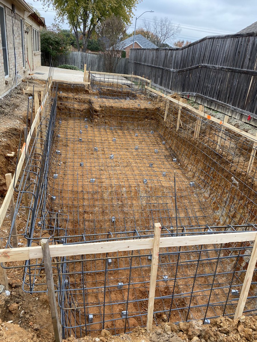 GarciaSteel's tweet photo. Give us a call at 817-988-4597 to get all your steel work done in your swimming pools π€© #pool #swimmingpool #rebar #steel #rebarpool #steelpool #dfw #dallas #ftworth #construction #garciasteel #ironwork #landscape #poolconstruction #texas #rebartying #rebarconstruction https://t.co/3XG1B2ULiV