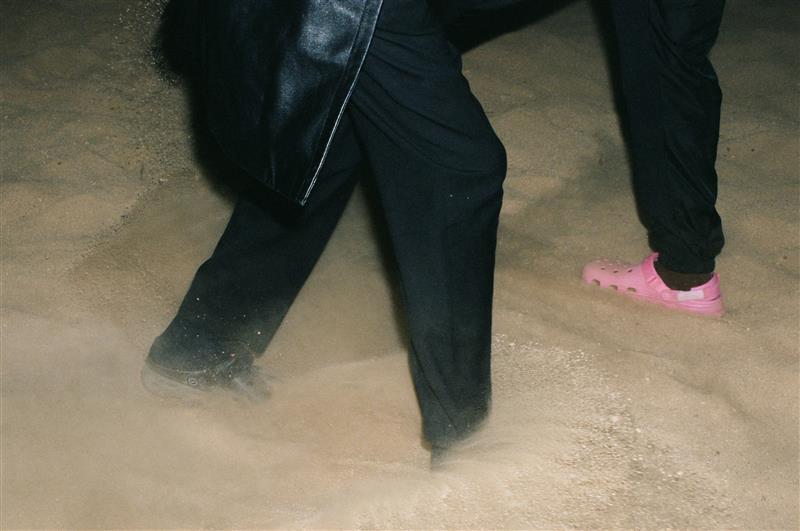 Crocs tweet media