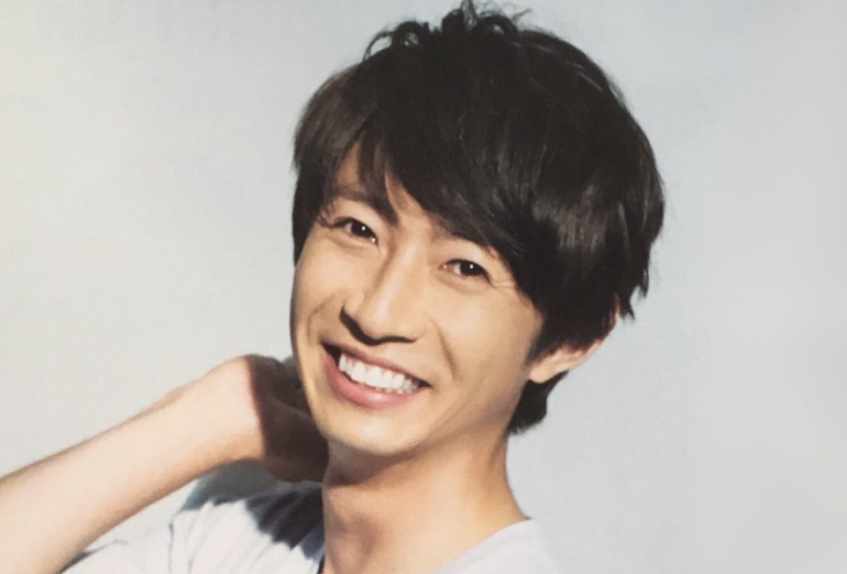 相葉ちゃん名言
「自分のコンプレックスを克服するには、誰かに褒められるのが一番の特効薬」

コンプレックスをほめてくれる人って本当の友達って感じがします。

＃嵐名言
＃相葉雅紀