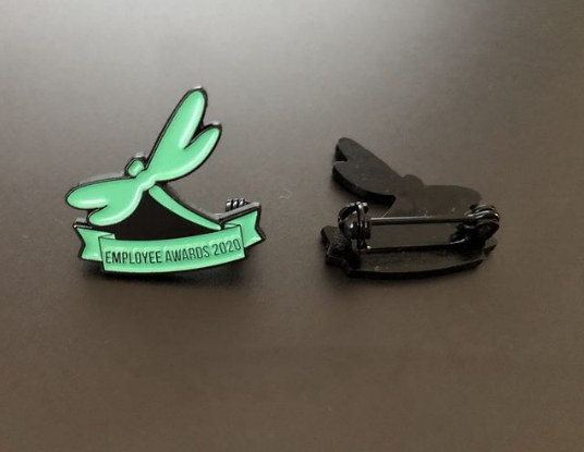 metalxcustom's tweet photo. Award your team with a special item because they deserve it! Get custom lapel pins from #MetalXCustom ✨ https://t.co/9tH2v9zMCL https://t.co/ZgpaIM2p8J