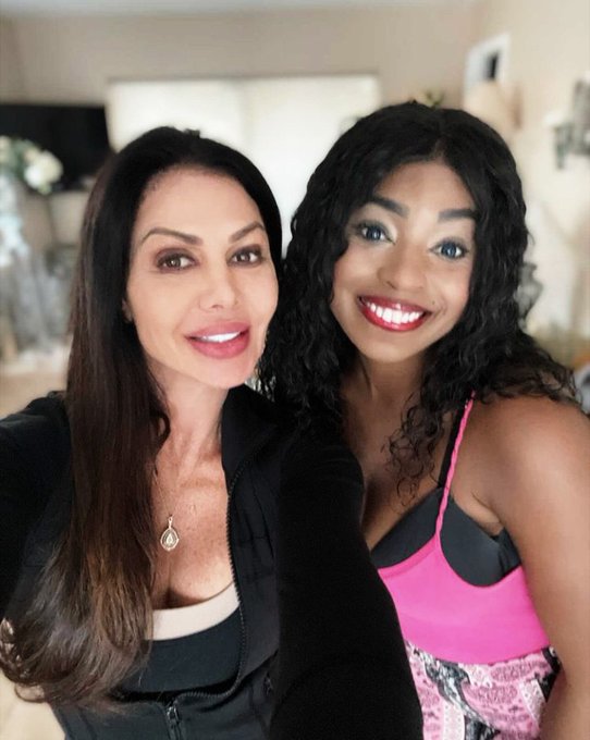 @TheRealDolci 🥰 https://t.co/3BEmyN31Uq<a class="tags" href="/tag/therealdolci">@therealdolci</a>