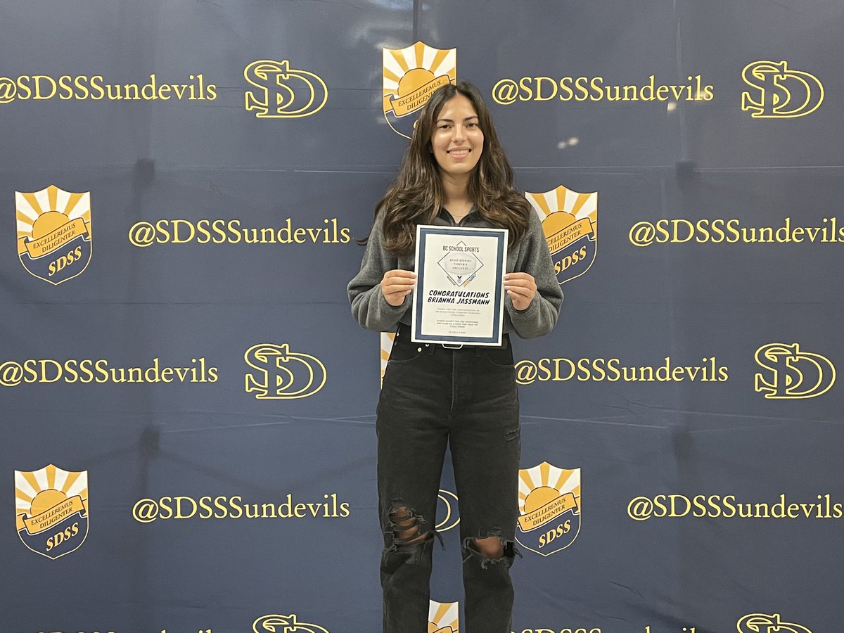 Congratulations to <a href="/SDSSSundevils/">@SDSSSundevils</a> Gemma Dumas and Brianna Jassmann both 1st place in <a href="/BCSchoolSports/">BC School Sports</a> Cross Country Pandemic Challenge @sd37 @Optimist_sports