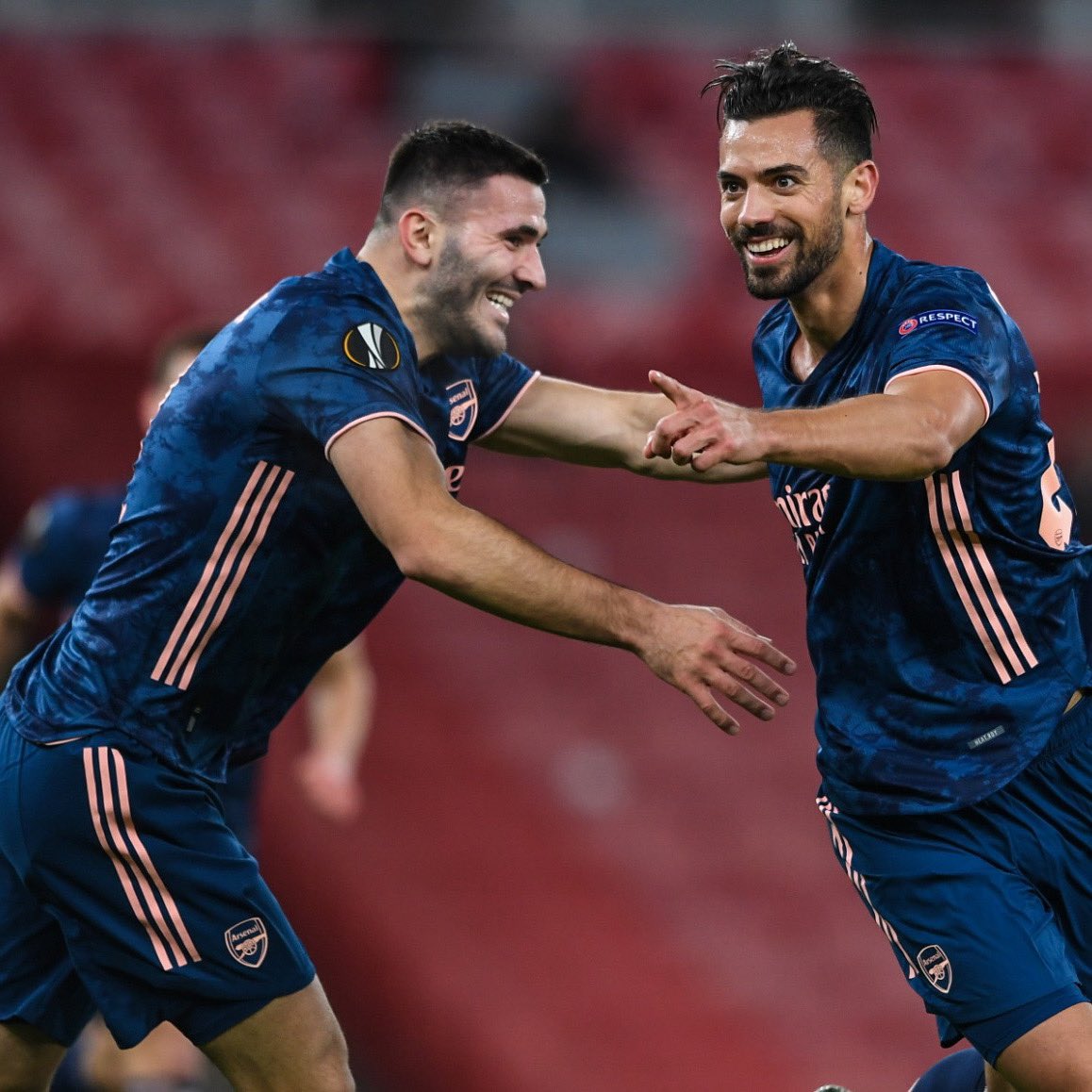 Great performance 💪🏻 Great to be back on the pitch 👊🏻 Great to see you back in Emirates 🏟 #UEL #SeoKol #GibGäs @Arsenal