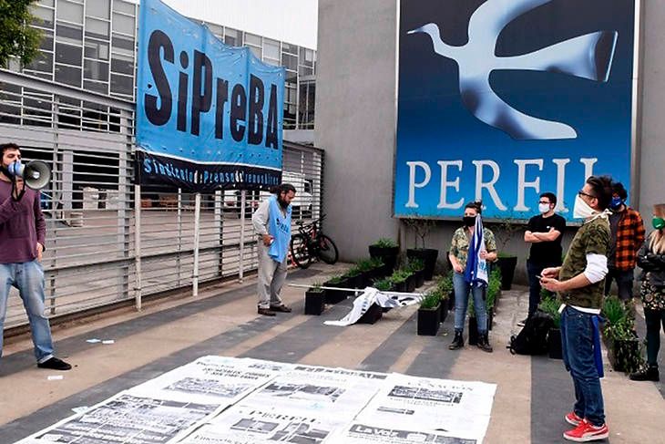Tiempo Argentino (@tiempoarg) on Twitter photo #ParoSipreba | Matías Cardone (<a href="/Ningunpenal/">Matías Cardone</a>), delegado de <a href="/sipreba/">SiPreBA - Sindicato de Prensa de Buenos Aires</a> en Perfil: "El conflicto en Perfil es más profundo que el no pago del aguinaldo". bit.ly/2I9Fjlt #ParoSipreba | Matías Cardone (<a href="/Ningunpenal/">Matías Cardone</a>), delegado de <a href="/sipreba/">SiPreBA - Sindicato de Prensa de Buenos Aires</a> en Perfil: "El conflicto en Perfil es más profundo que el no pago del aguinaldo". bit.ly/2I9Fjlt