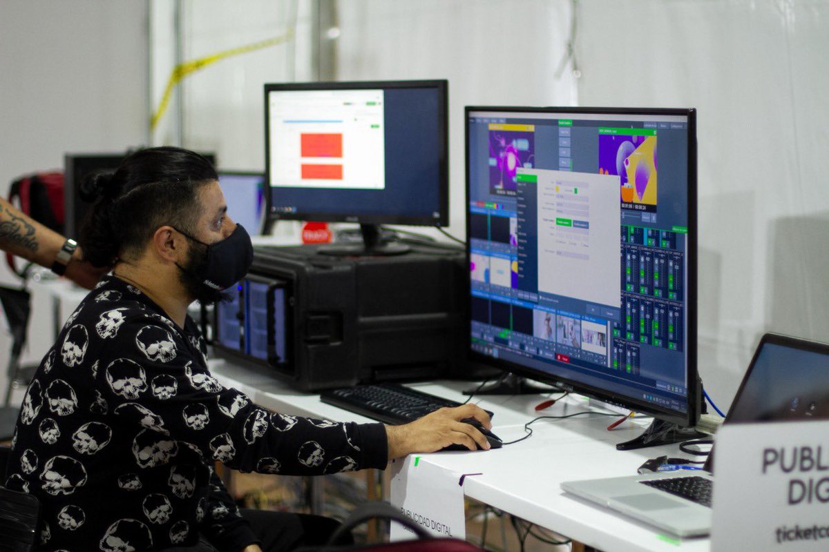 TicketCode's tweet image. Terminó la décima edición de #Colombia40 que reunió a más de 200 conferencistas de todas partes del mundo, durante 3 días, a través del mundo virtual 💻#TicketcodeLive. Una jornada extenuante pero muy gratificante ¡Gracias equipo por hacer posible esta experiencia! 💪🏻