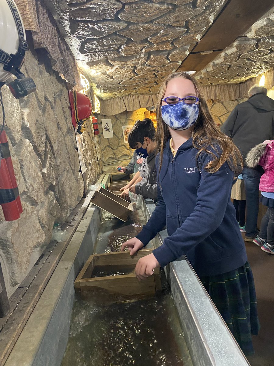 Sarah Barton Thomas tweet media