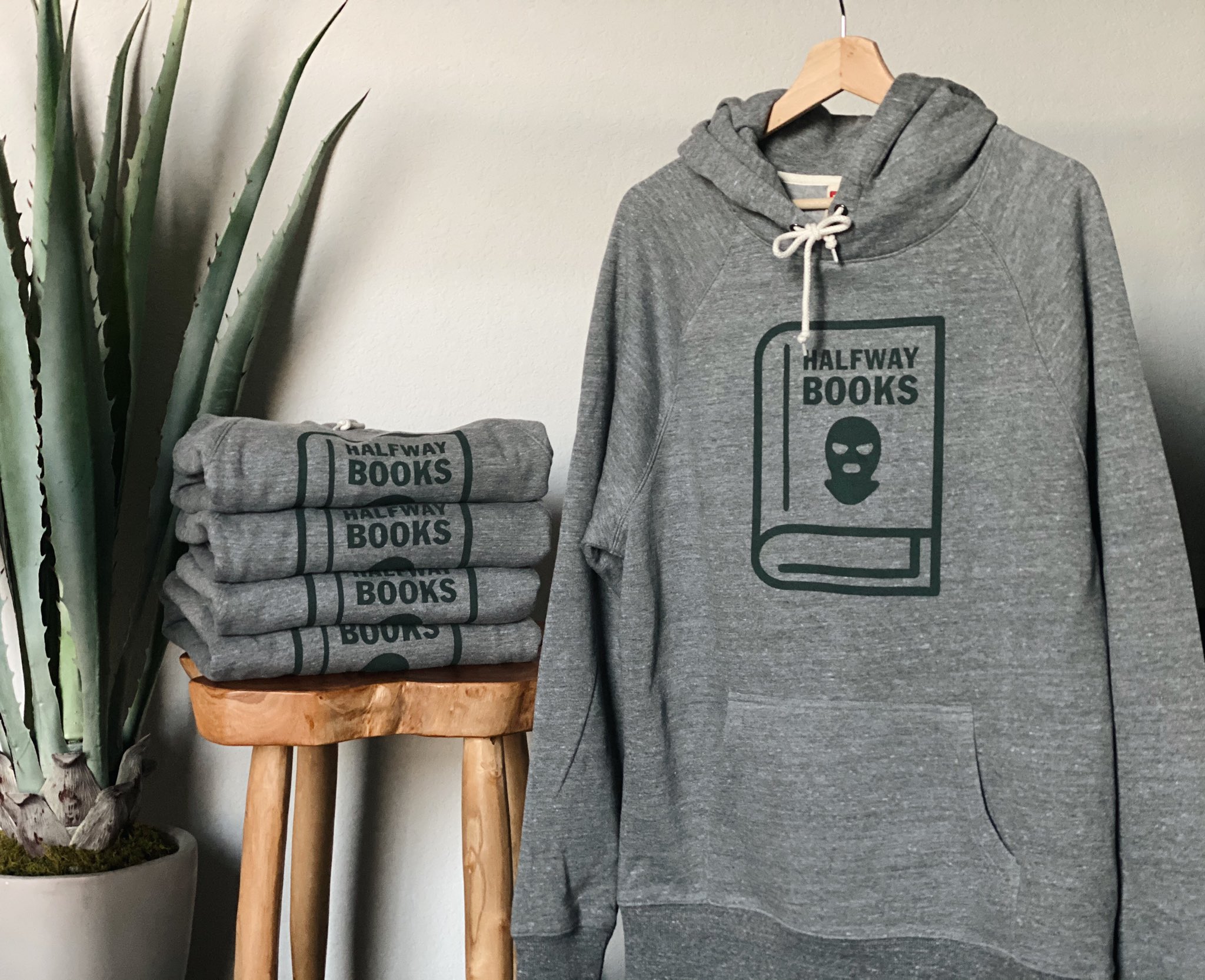 Shea Serrano on Twitter: "the HALFWAY BOOKS hoodies are here and they