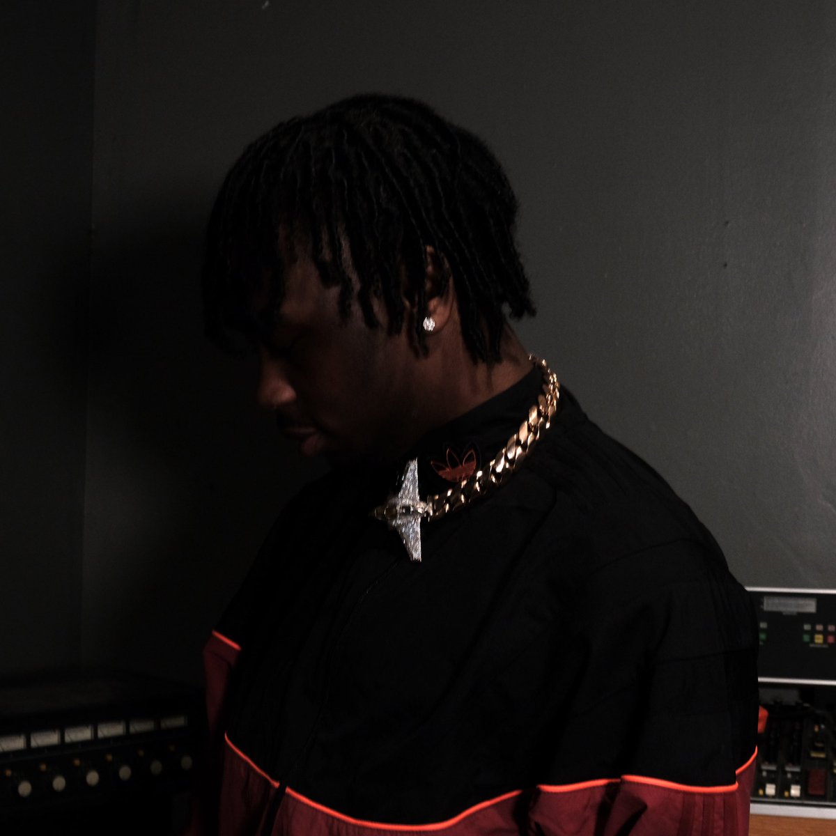 caryfagan's tweet photo. #songsfromscratch brought to you by @adidasoriginals https://t.co/sevkeNcqV5