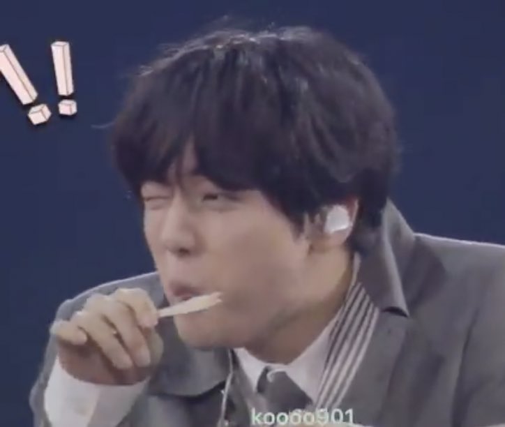 seokjin eating one(1) slice of lemon — thread