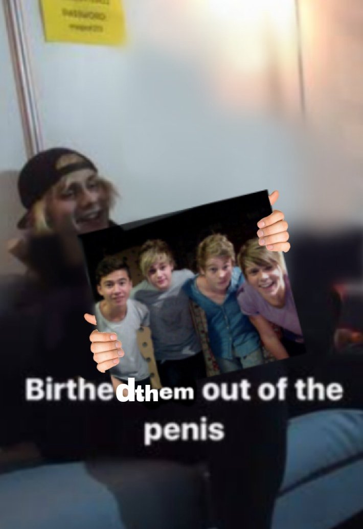 irwinshurt's tweet image. yikes #9YearsOf5SOS