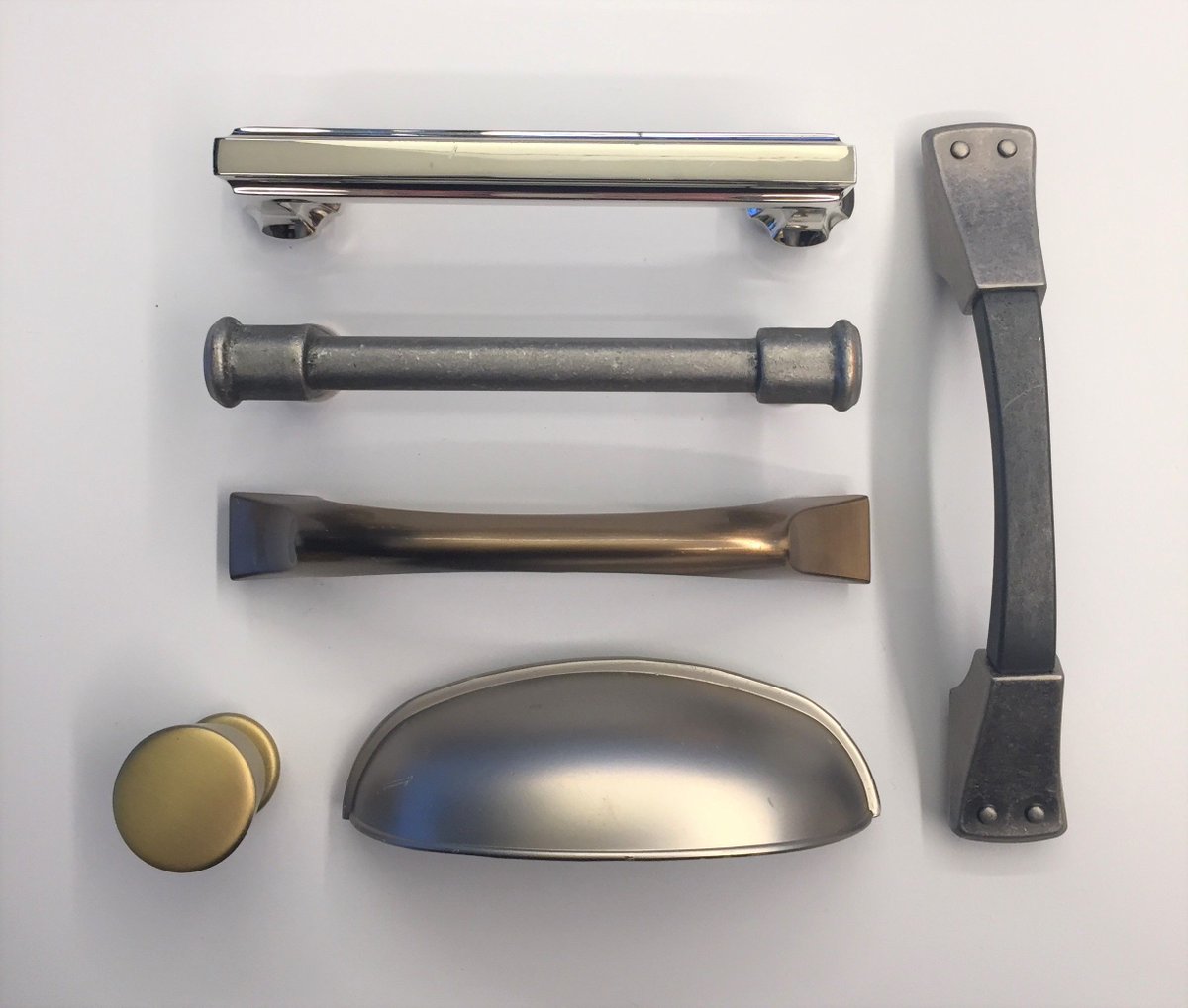 UnitedTileCo's tweet image. Knobs, pulls, finishes, and styles! Hardware makes your cabinetry complete and allows you to add a little style to make a powerful punch!
.
.
.
#unitedtileco #cabinethardware #hardwareresources #topknobs #atlas #knobs #pulls #cabinetdesign #kraftmaid #quality #tru #hardware