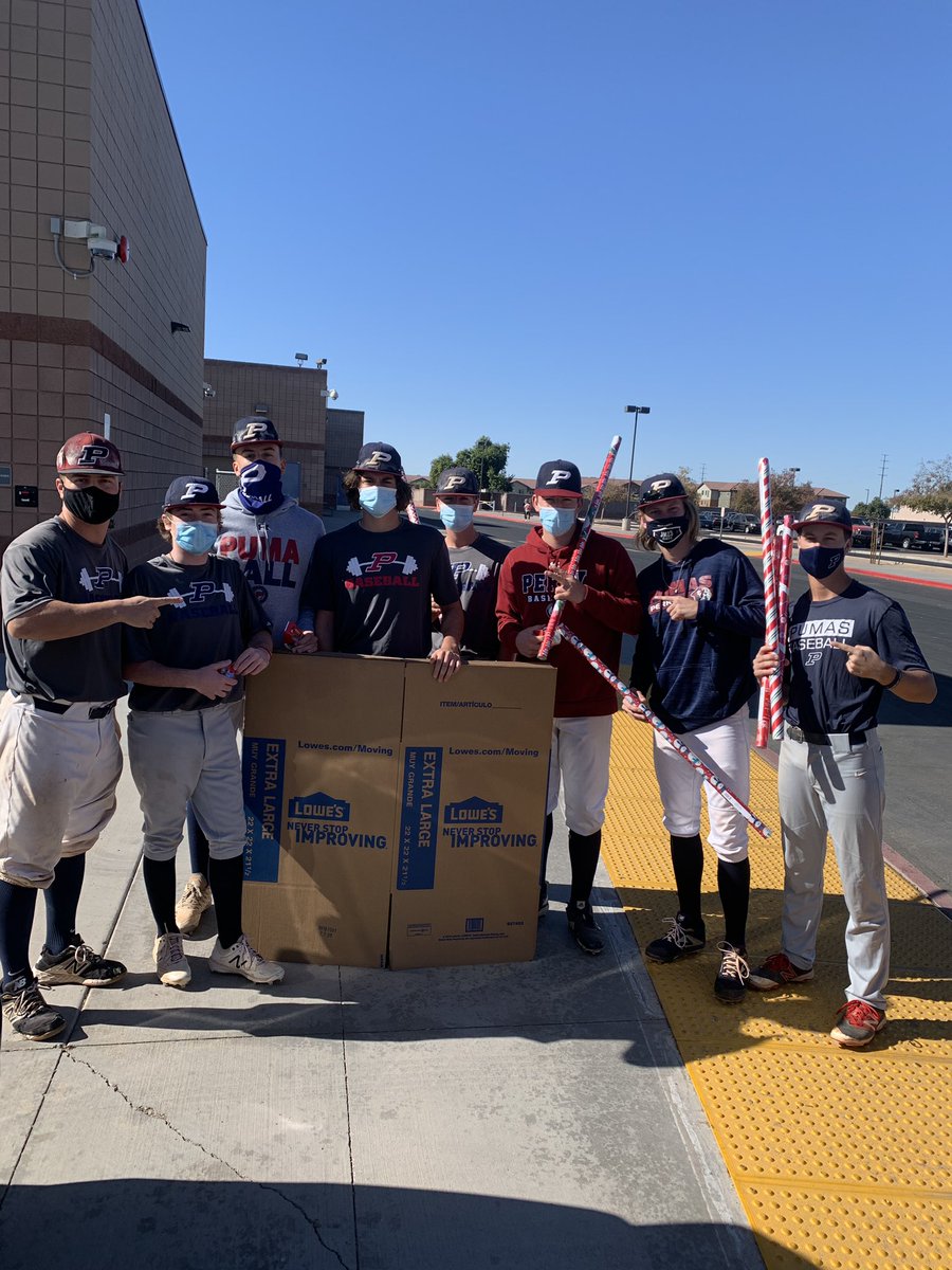 PerryBaseball07's tweet image. The boys are prepping for the annual @Team_Emery bear drive next week. @NhsPerry #PumaBall