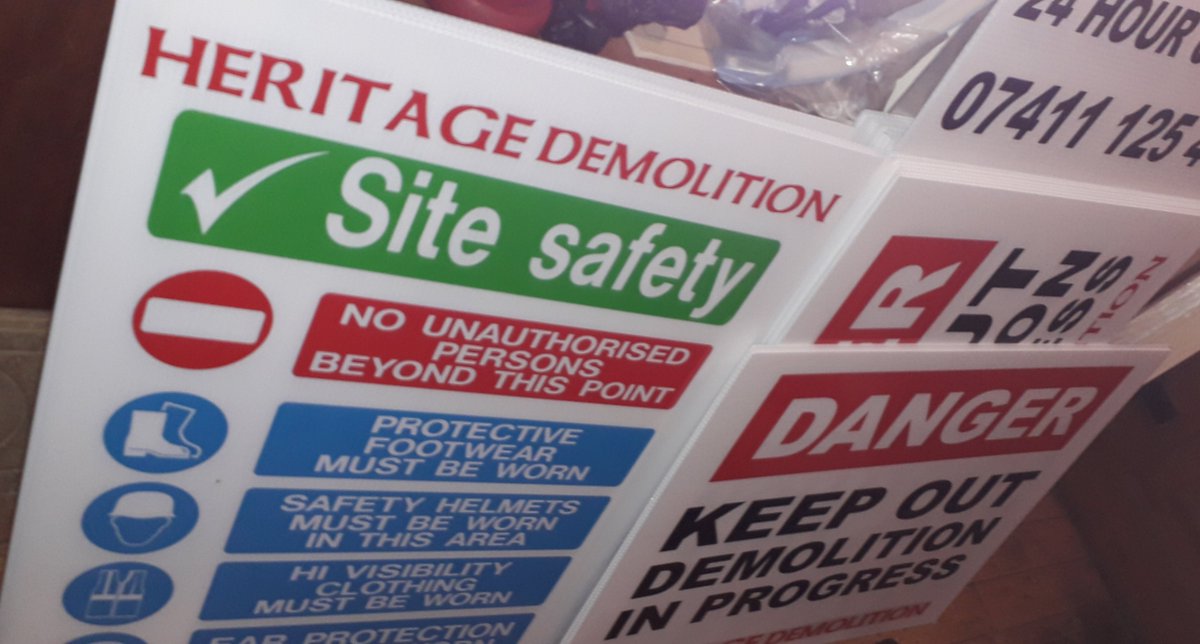 PRINTABILITY1's tweet photo. Working hard after lock down.lots of signage made https://t.co/HMgV4Tn0QZ