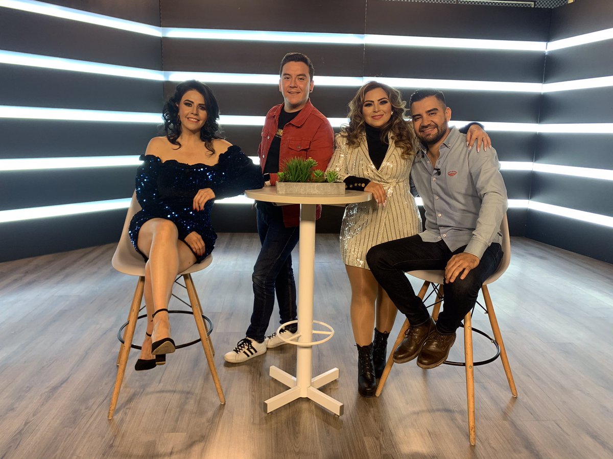 Arrancamos con la mejor información del espectáculo grupero 🔥 

<a href="/edwingarciatv/">EdwinGarcia</a> <a href="/AnaLauraVR/">Ana Laura Tanaka O.</a> <a href="/MisraimGuerrero/">Misraim Guerrero</a> <a href="/Mayritaf5/">Mayra Alcala</a> 

#VideoRola #Músicaparatusojos #AtmNews