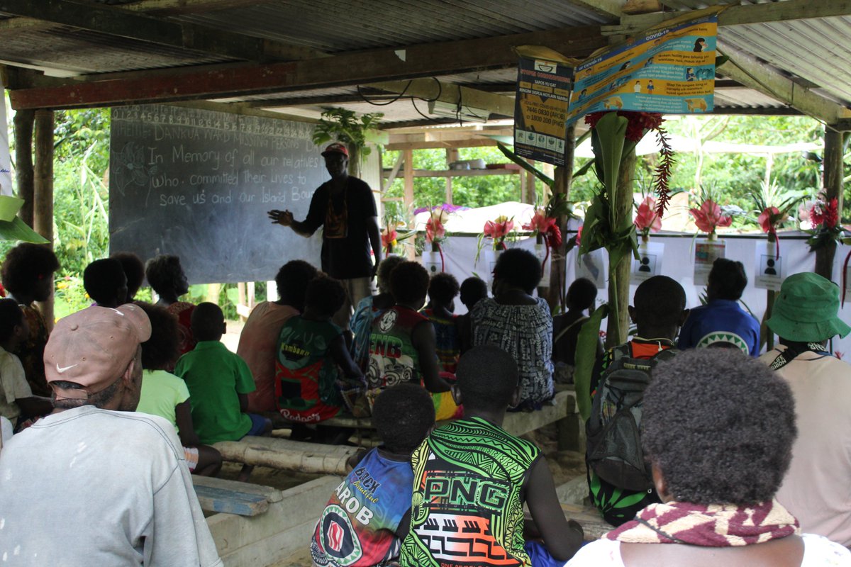 EMTVOnline's tweet image. #PNGNEWS: Since 1988, hundreds of families in Bougainville are still yearning to know the fate of their missing loved ones.

Story link: emtv.com.pg/i-am-my-brothe…

#AROB #BougainvilleCrisis #ICRC