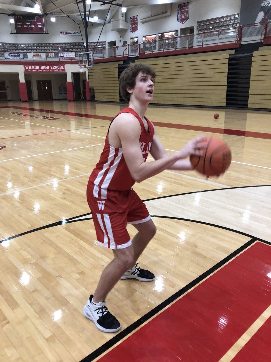 MDrago59's tweet photo. Wilson senior guard Ryan Strobel was second on the team with 19 3’s last season #berksgameday https://t.co/cfxLEhjDpp