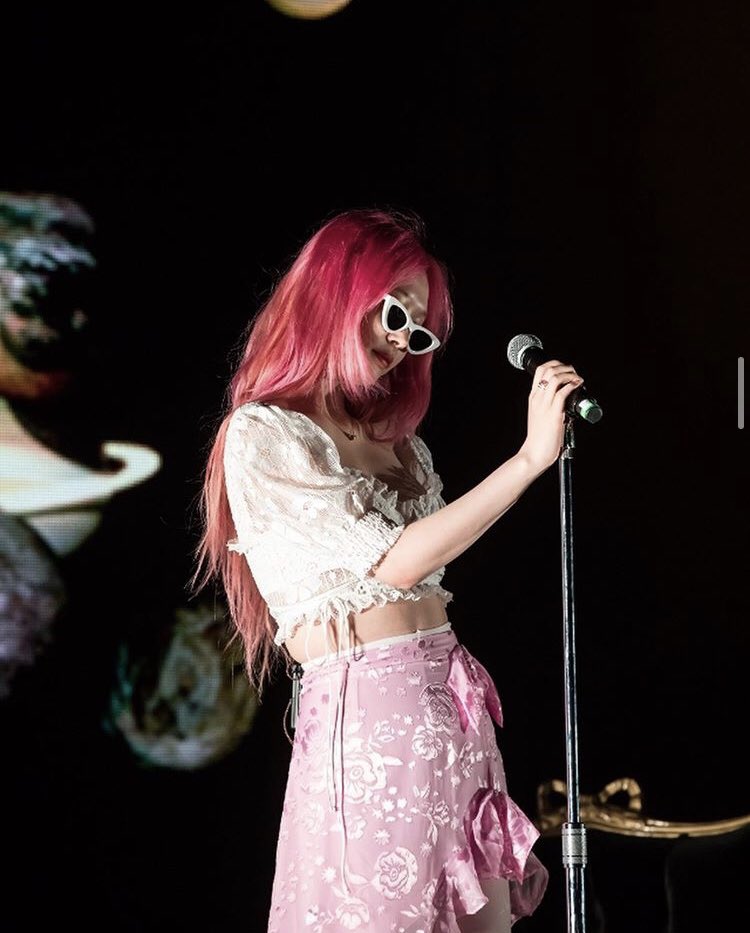 how to make your twitter pink; a thread 