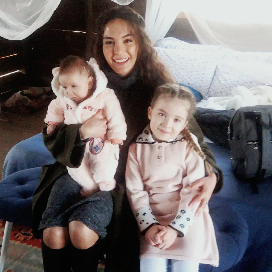 ebrusarchive's tweet photo. today's cutest pictures 😍❤️

#hercai #ebruşahin https://t.co/9Oz1A9Fn0V
