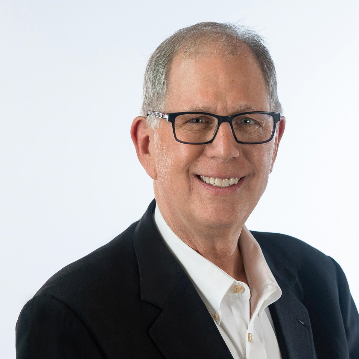 Congrats to Joseph W. Boucher👏🏆, recipient of the Wisconsin Law Foundation’s 2020 Charles L. Goldberg Distinguished Service Award. More on his lifetime of service to the profession &amp; community, bit.ly/sbw28073. 

#businesslaw <a href="/NeiderBoucher/">Neider Boucher</a> <a href="/jwboucher/">Joe Boucher</a>