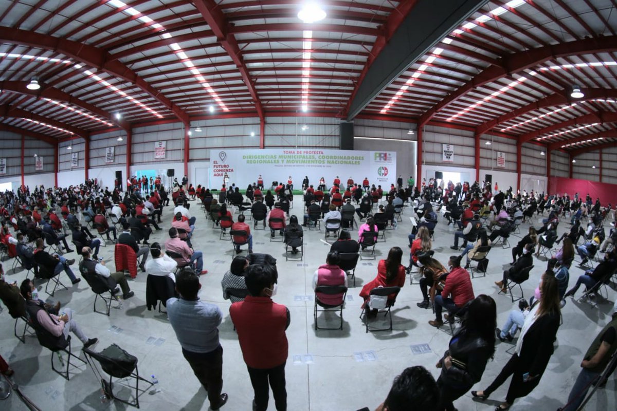 AlejandraDMV's tweet photo. Con el liderazgo de todos ustedes el sector popular alcanzará nuevos bríos, tendrá mayor vitalidad y le aportará al partido una columna vertebral firme, fuerte e incluyente. Nuestra mira está en ganar las elecciones para ayuntamientos, para DDLL y DDFF del 21 #ElFuturoEmpiezaAquí https://t.co/G0FjYzw4JW