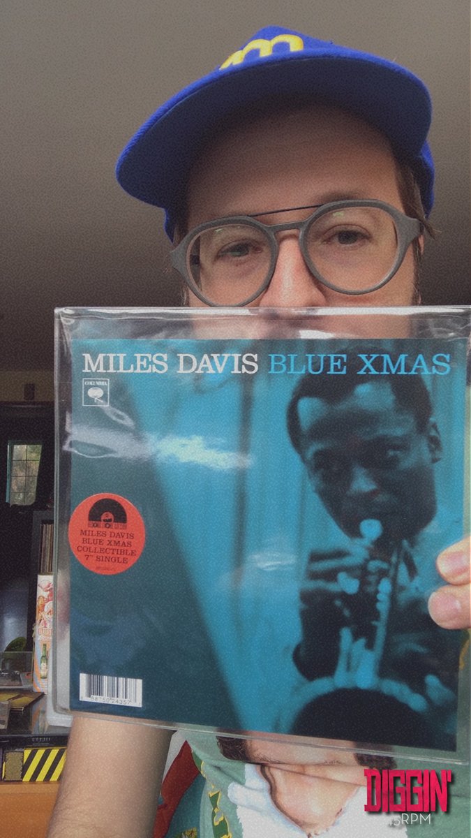Fantoons's tweet photo. Some more holiday spirit for you with this week's #Diggin45 - as David dives in to @milesdavis' #BlueXmas!

Watch now:
https://t.co/x01E2LomC4 https://t.co/9SS4mYyZgD