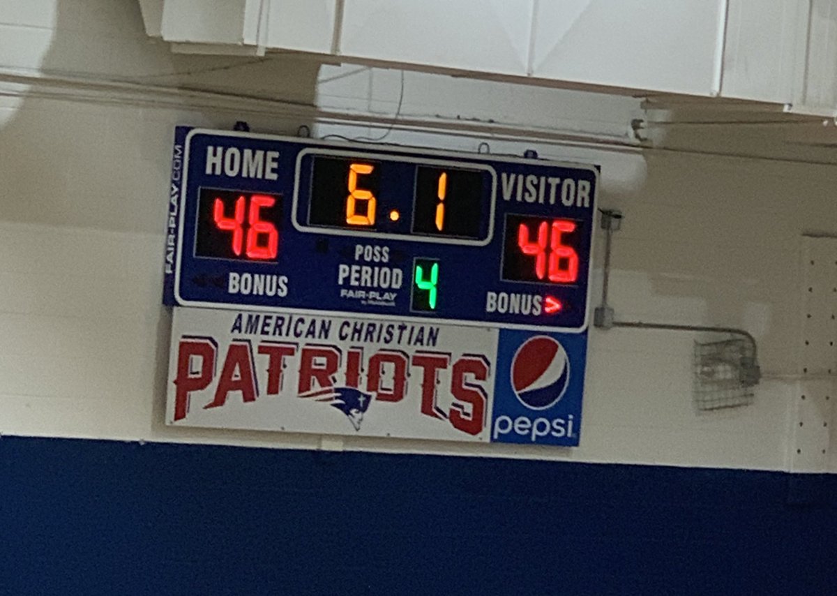 Holy Spirit ball with 6.1 seconds left. ⁦<a href="/hscsathletics/">Holy Spirit Saints Athletics</a>⁩