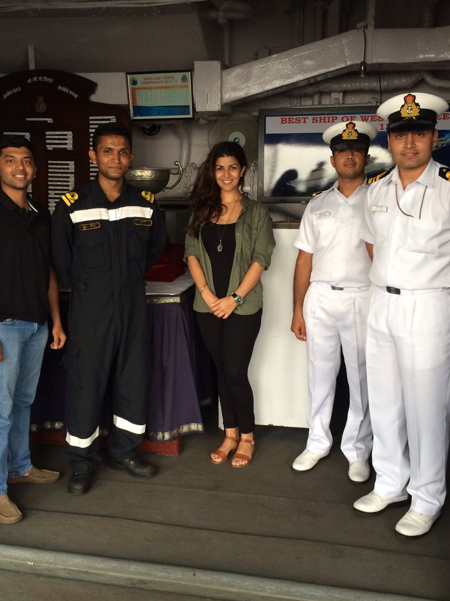 NimratOfficial's tweet photo. This year on #NavyDay, remembering #OperationSamudraSetu and saluting all our dapper soldiers in white as they patrol our waters and assure our safety risking their own. Also a big mention for our glorious shipyards as they deliver ships and submarines all #MadeInIndia. 🇮🇳🙏🏼 https://t.co/2vWVGBeIPn