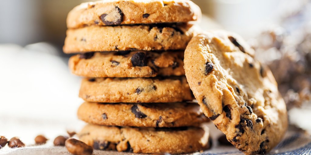 OsakaHacks's tweet photo. Guess what day it is! It's National Cookie Day 🍪 https://t.co/aKt2VK1k6W