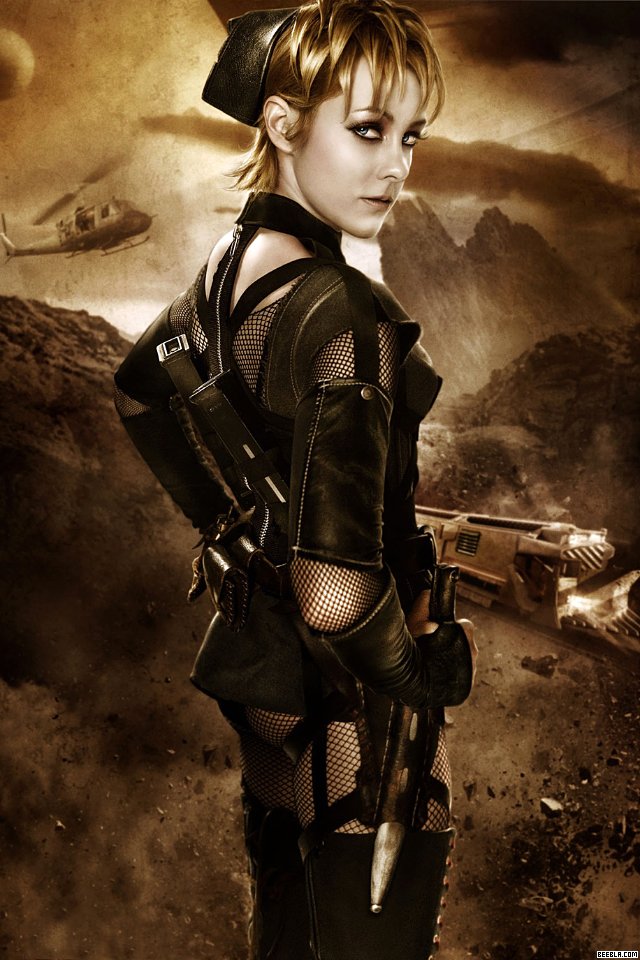 @AliceOnCam I dunno if you're aware of this character, her name is Rocket from the movie Sucker Punch https://t.co/nOxit62HHj