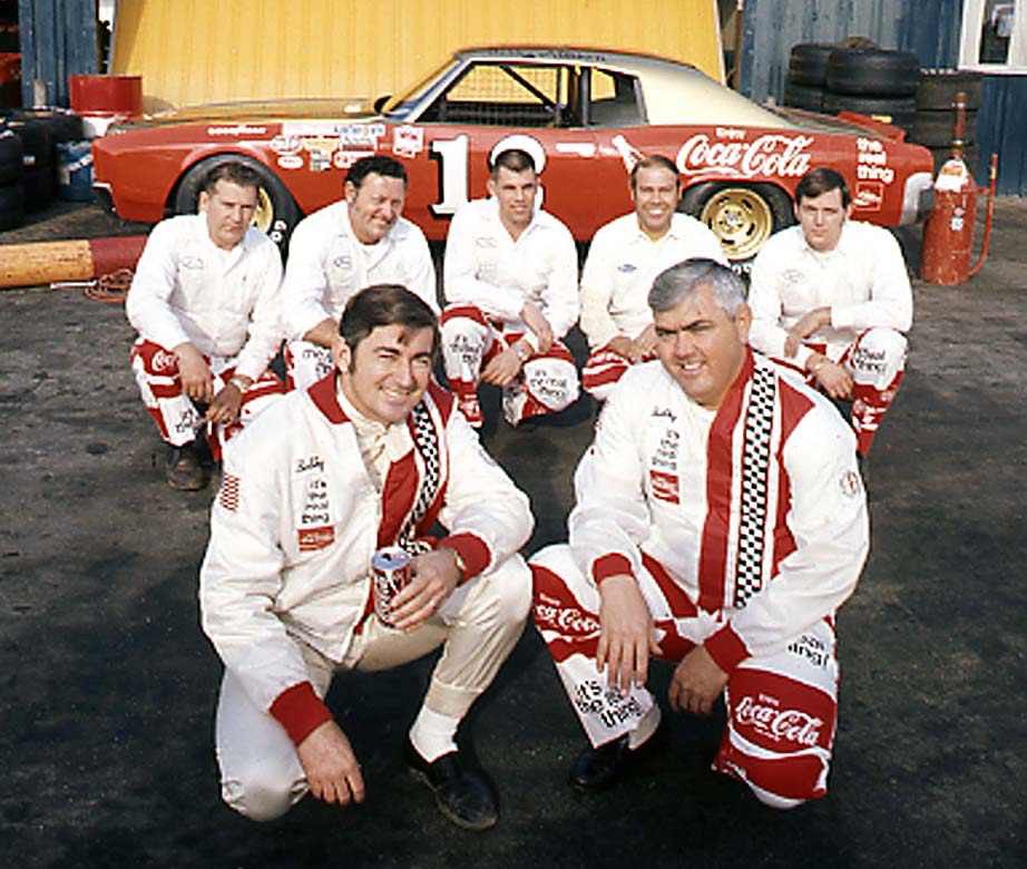 Happy 83rd birthday to one of the all time legends of NASCAR, Bobby Allison! 