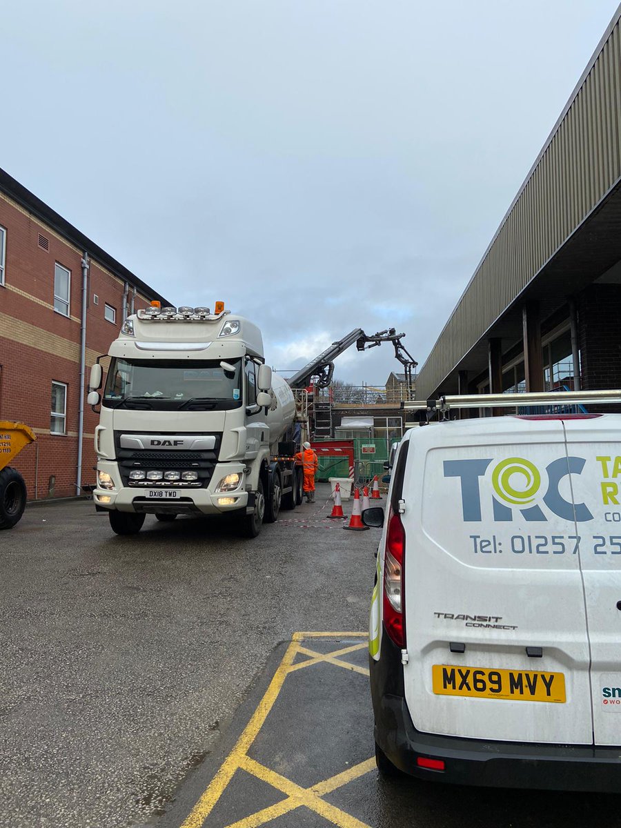 Concrete pour underway