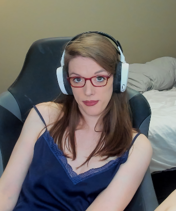 I'm running out of selfies. From now on they'll just be lower and lower res repeats of old selfies. Enjoy