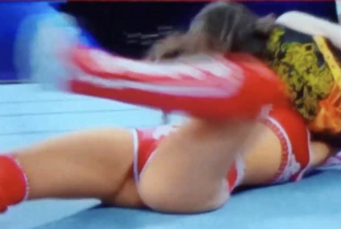 peyton_ass's tweet photo. Like/RT if you love Peyton’s butt https://t.co/spFU5SN6tU