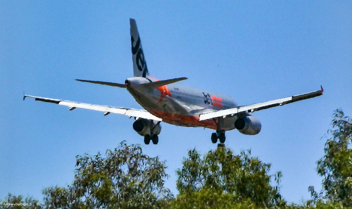 N8aviation's tweet photo. 📸1 Dec 20
🔲 #fullflapsfriday and a welcome visitor back to Perth skies is Jetstar after a long break due to Covid. VH-VGD on finals for runway 21 after the cross country trip from Gold Coast as JQ982.
#airbus #jetstar #a320 #aviation #thisisaviation #avgeek #a320lovers #vhvgd https://t.co/xsi4CkEWDy