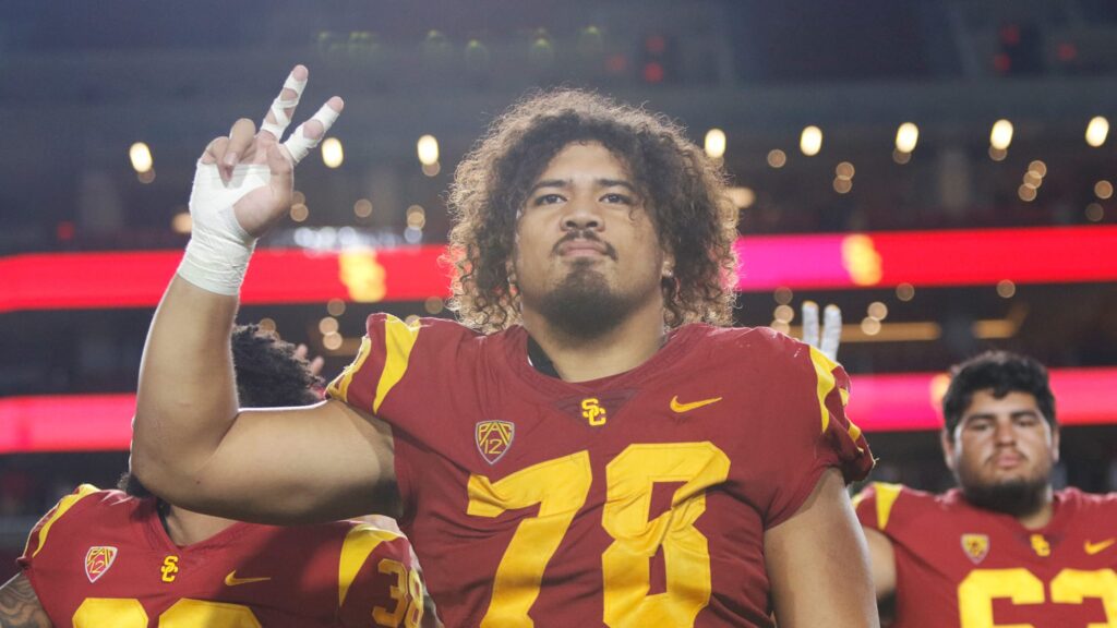 DraftDiamonds's tweet photo. Last Chance:2021 NFL Draft Prospect: Jay Tufele, DT, University of Southern California https://t.co/oGDVd71M62 #NFL #NFLDraftNews https://t.co/HKkh8gdtwP