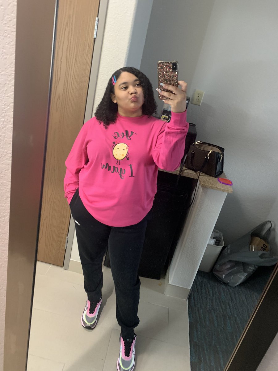 BeeJay_Wrld's tweet photo. A Late Post Is Better Than No Post😛💕 #OkBoo #YesIYam #LovedTheFit https://t.co/ZaH3vbQ4J5