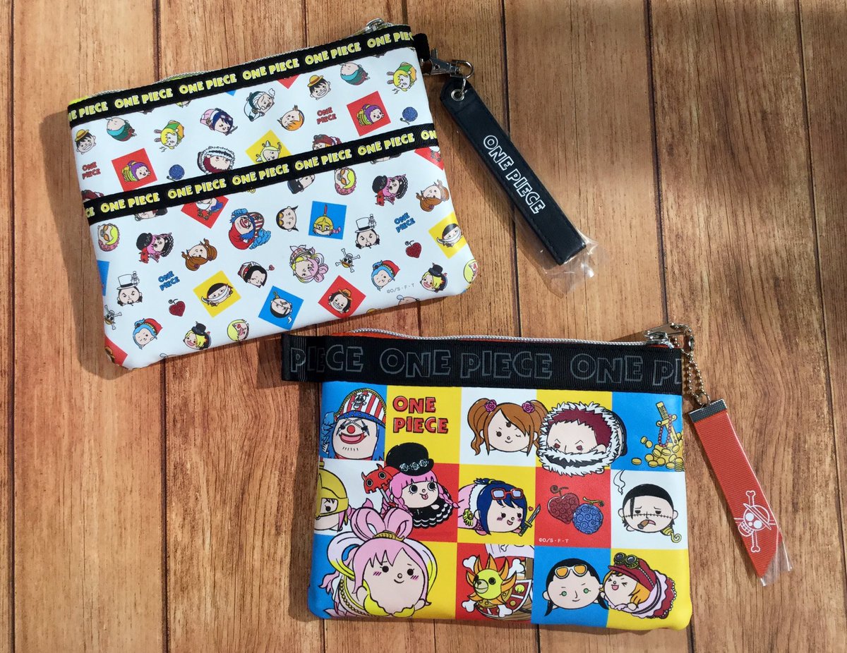 One Piece 麦わらストア福岡店 オススメ商品 One Piece ムギムギアート フラットポーチ 各1 870円 税込 好評発売中 麦わらストア Onepiece