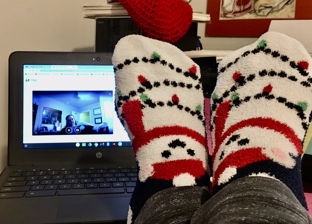 RingDixie's tweet photo. On the first day of Christmas my true friends gave to me... a pair of silly polar bear feet... https://t.co/QYIofNCjod