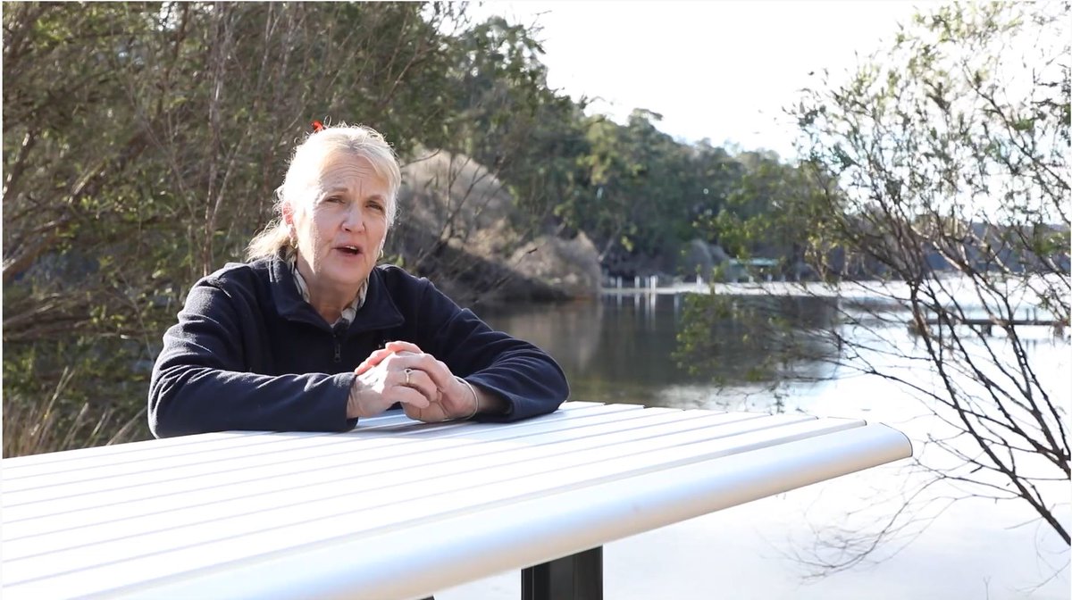 Macleay College tweet media